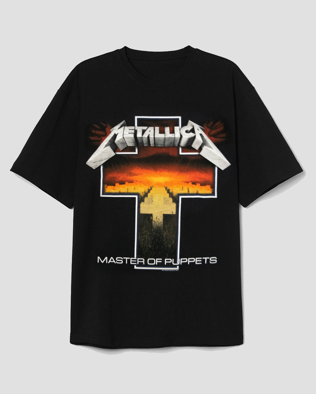 Bei PICK UP in Düsseldorf findest Du Bandshirt, Metallica, Master Of Puppets Cross und viel mehr von PHD/RockOff
