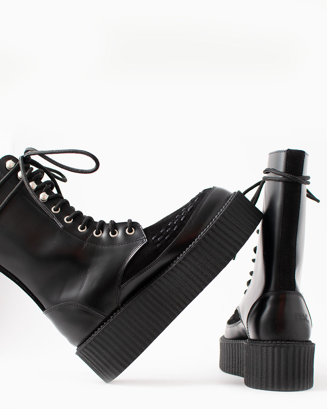 Bei PICK UP in Düsseldorf findest Du BBC, 20062, Creeper boot, black/polido suede UMD  und viel mehr von BBC