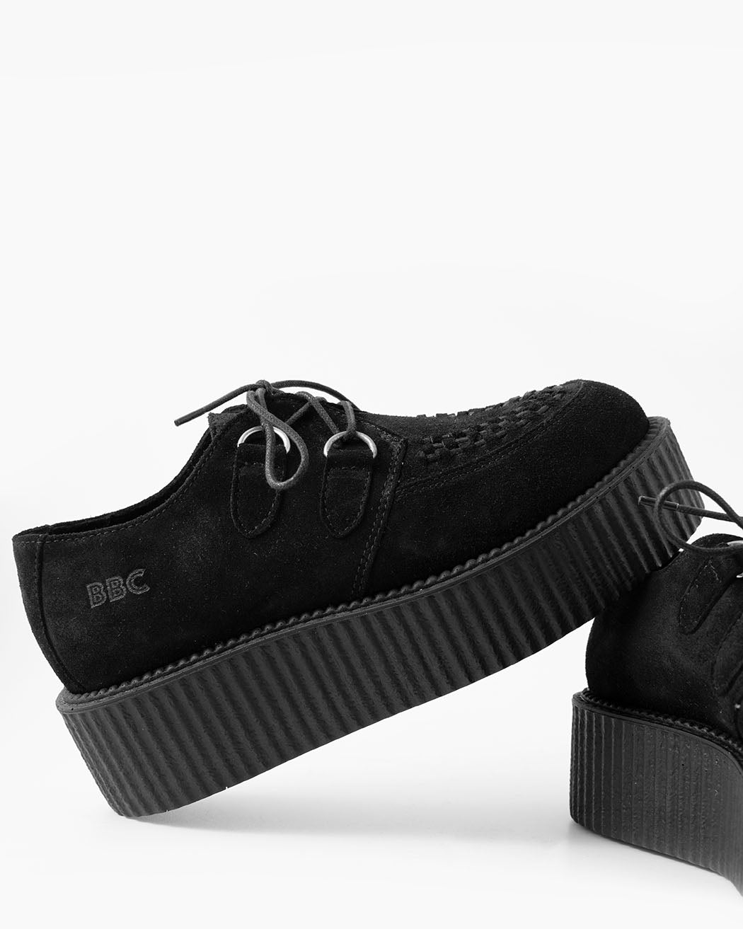 Bei PICK UP in Düsseldorf findest Du BBC, Creeper, UMD Double Sole, Black Suede  und viel mehr von BBC