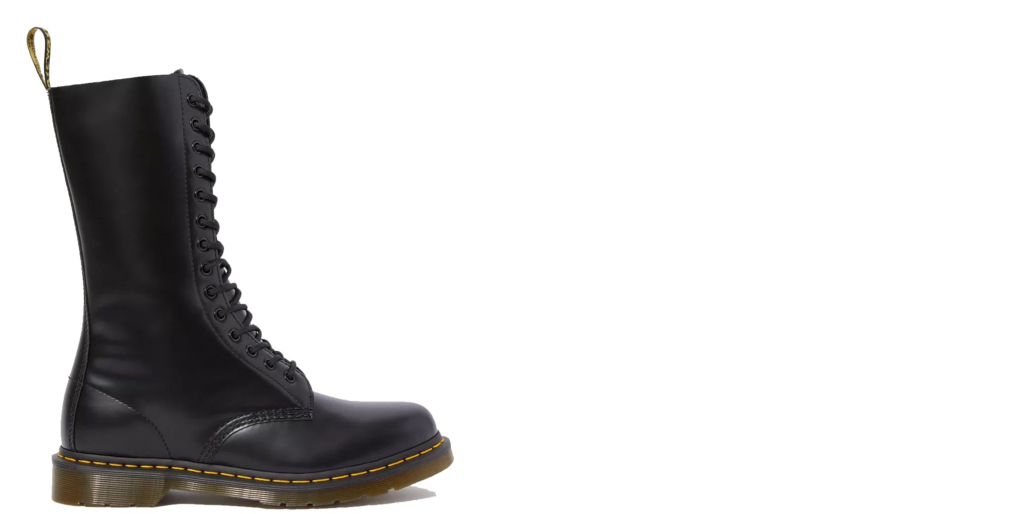 Entdecke den hoch aufragenden Stiefel von 1914 bei Dr. Martens und verleihe deinem Look eine rebellische Note! 🌟