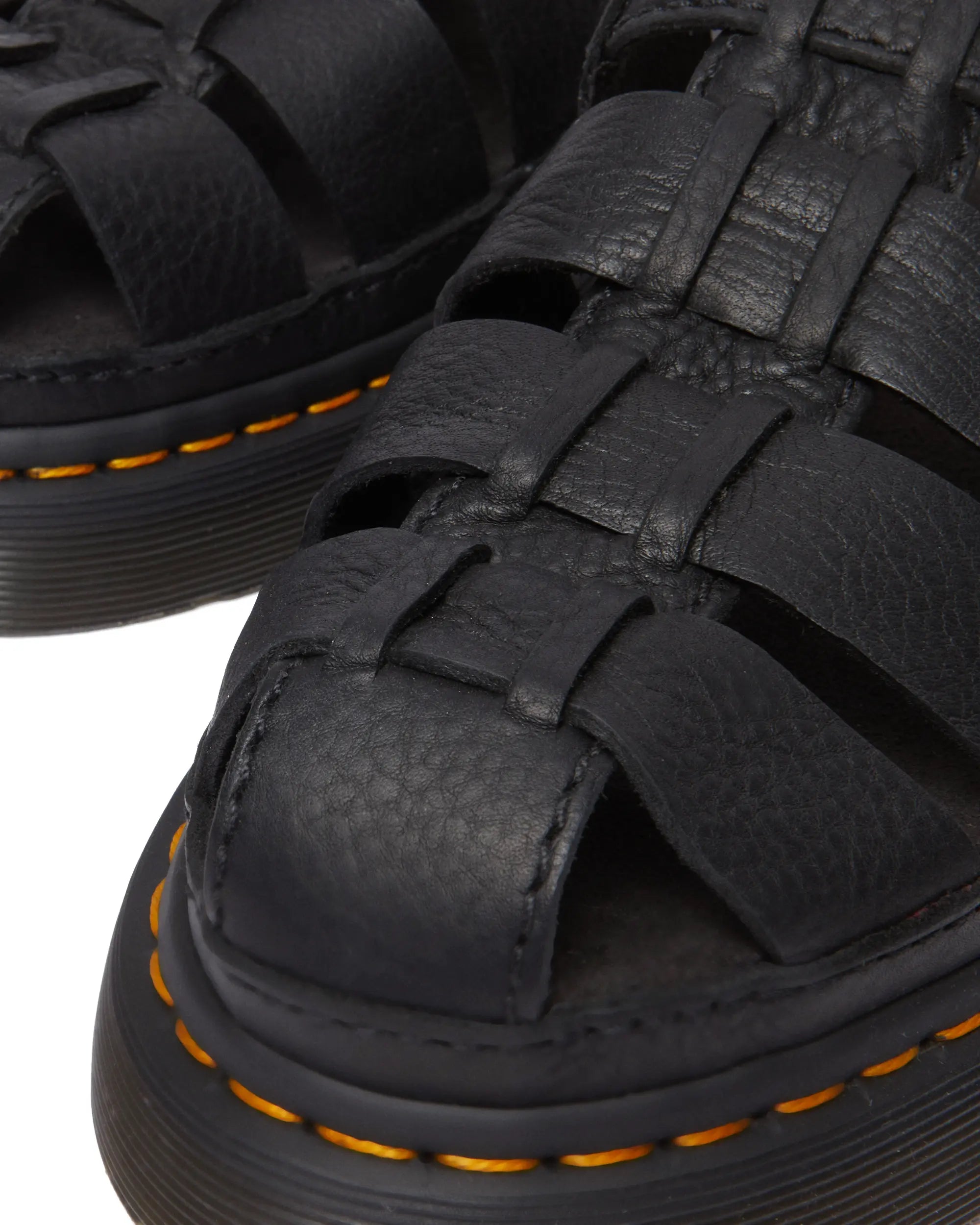 Dr. Martens Wrenlie Black Grizzly