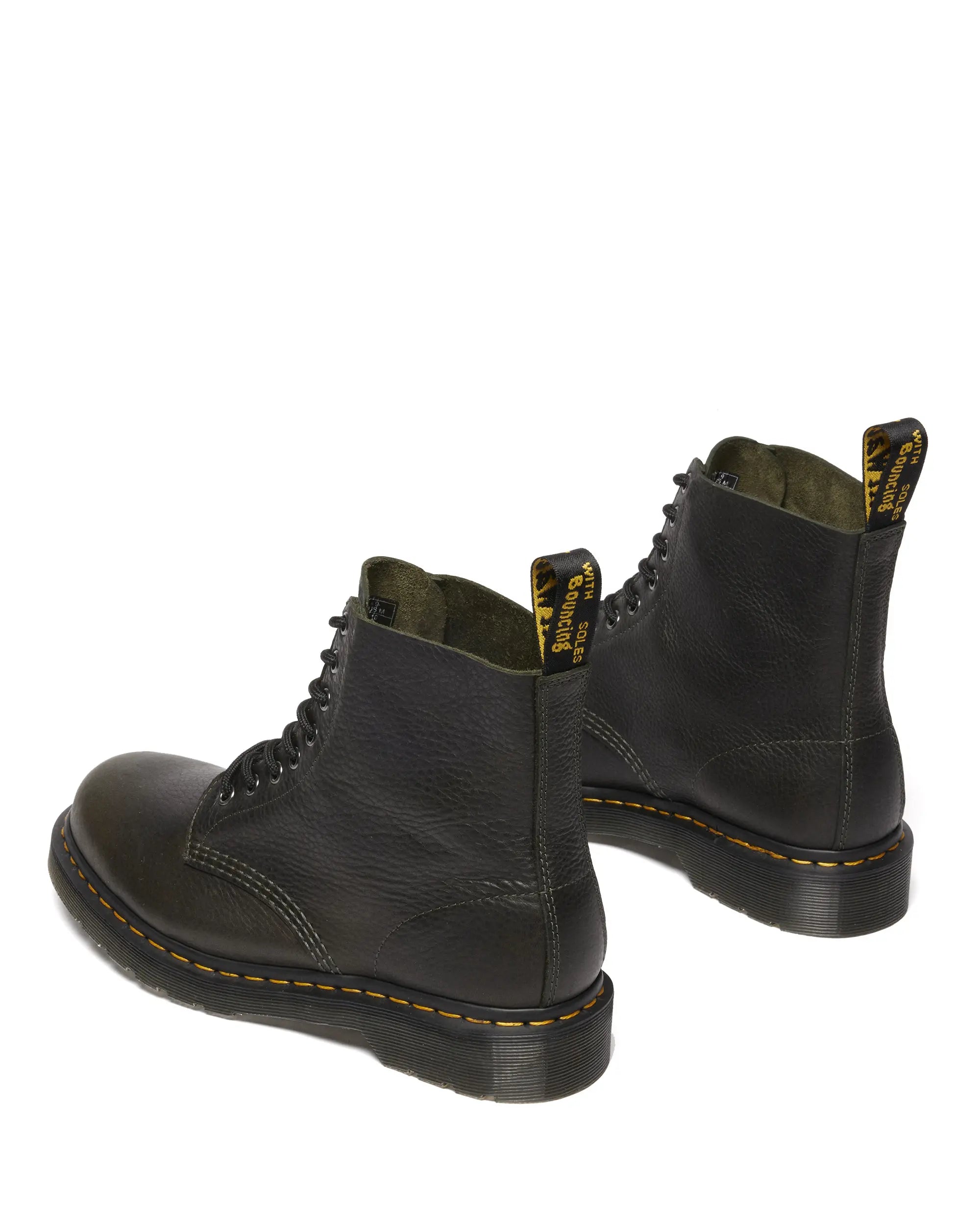 Bei PICK UP in Düsseldorf findest Du Dr. Martens, 1460 Pascal Forest Green Ambassador  und viel mehr von Dr. Martens