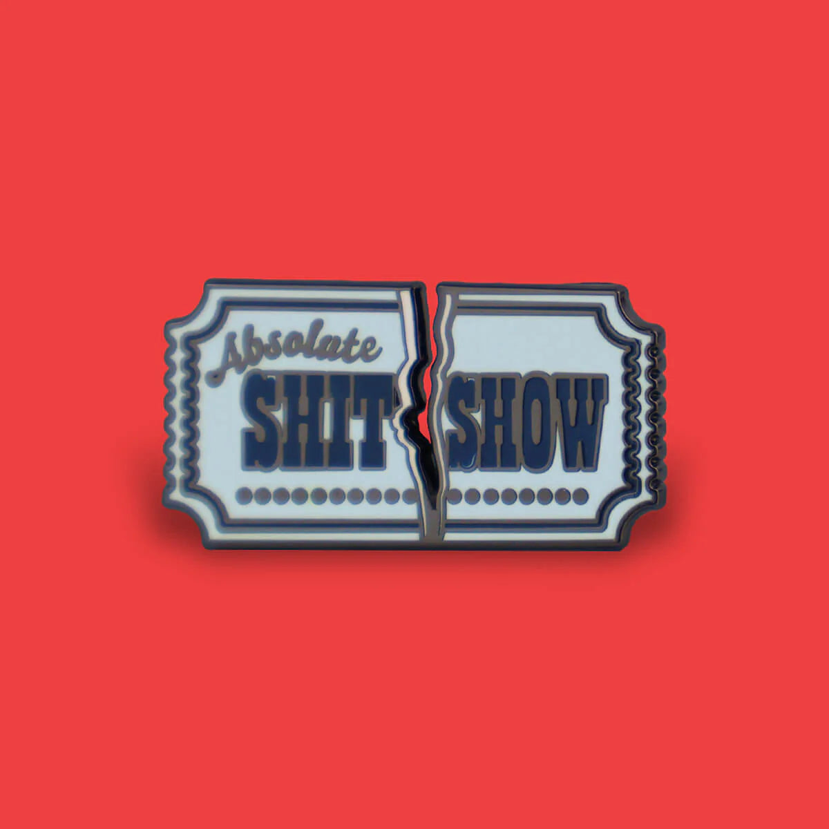 Extreme Largeness, ABSOLUTE SHIT SHOW ENAMEL PIN – Vollansicht | PICK UP Düsseldorf