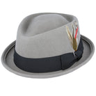 Bei PICK UP in Düsseldorf findest Du M.A.Z, Crushable Pork Pie Hat, Grey  und viel mehr von MAZ