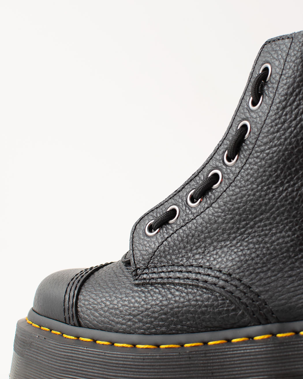 Dr martens sinclair black aunt outlet sally