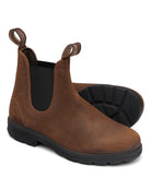 Bei PICK UP in Düsseldorf findest Du Blundstone, #1911 Brown Wax Suede  und viel mehr von Blundstone