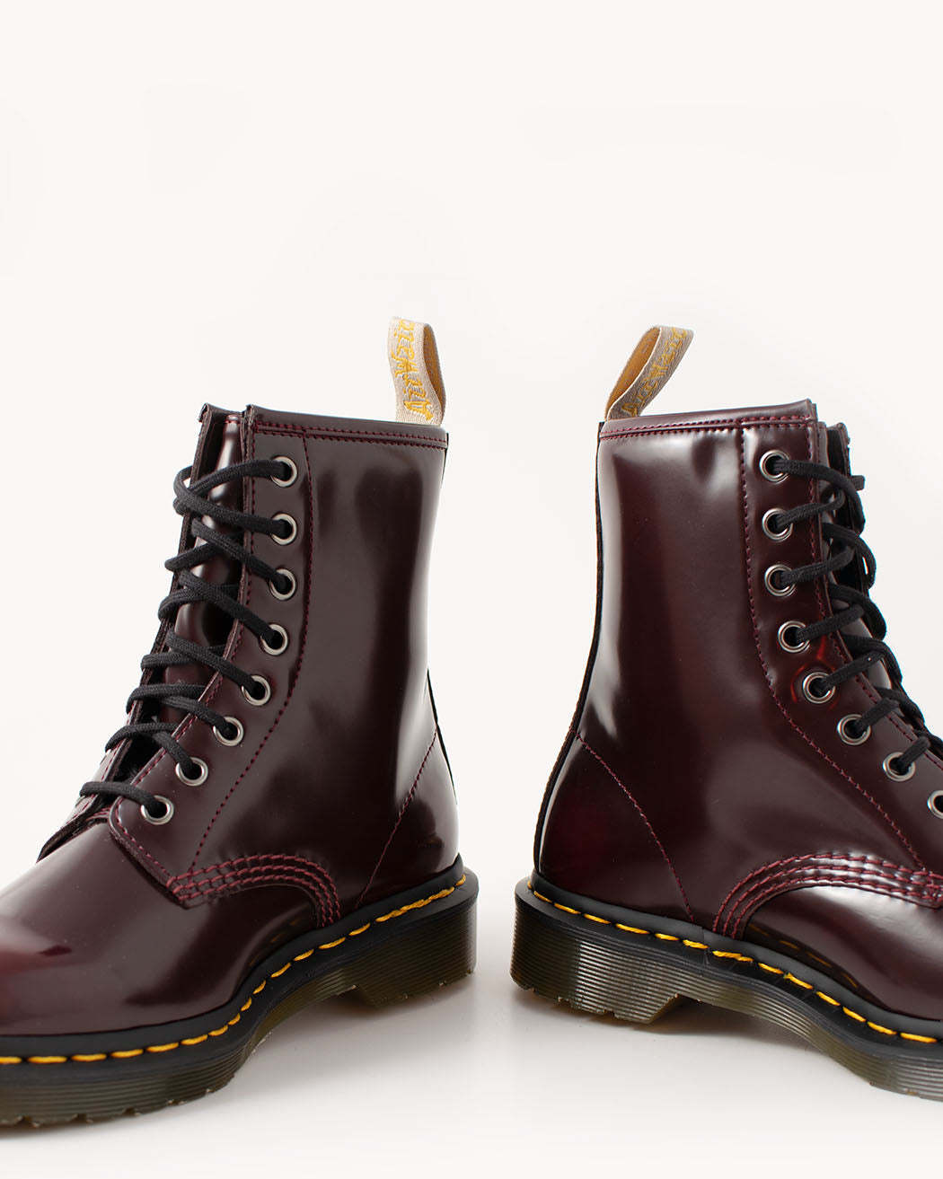 Doc martens vegan outlet rouge