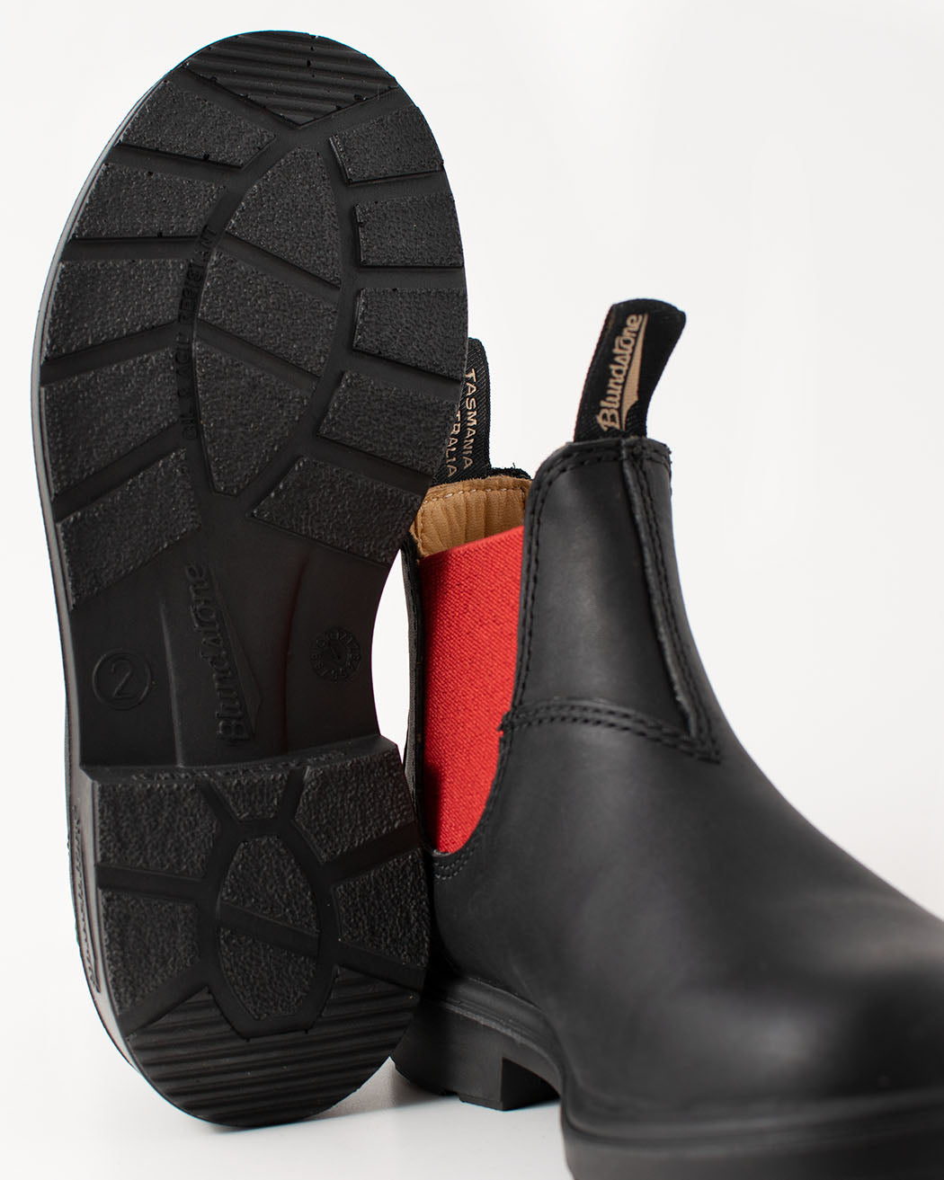 Blundstone Kids Chelsea Boot 581 black leather with red details