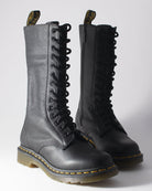 Dr. Martens Dr. Martens, 11820008, 1B99, Virginia BLACK, 14 Eye Zip Boot  Pick Up | Düsseldorf