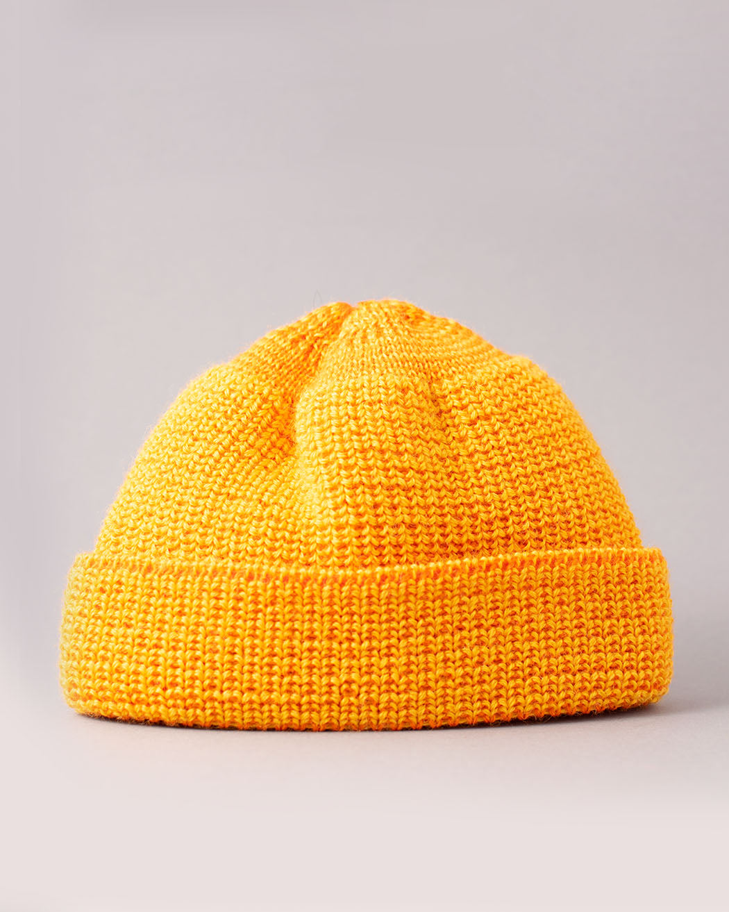 Bei PICK UP in Düsseldorf findest Du Pick Up, Walfänger Mütze, Gelb/Orange  und viel mehr von Leuchtfeuer Strickwaren