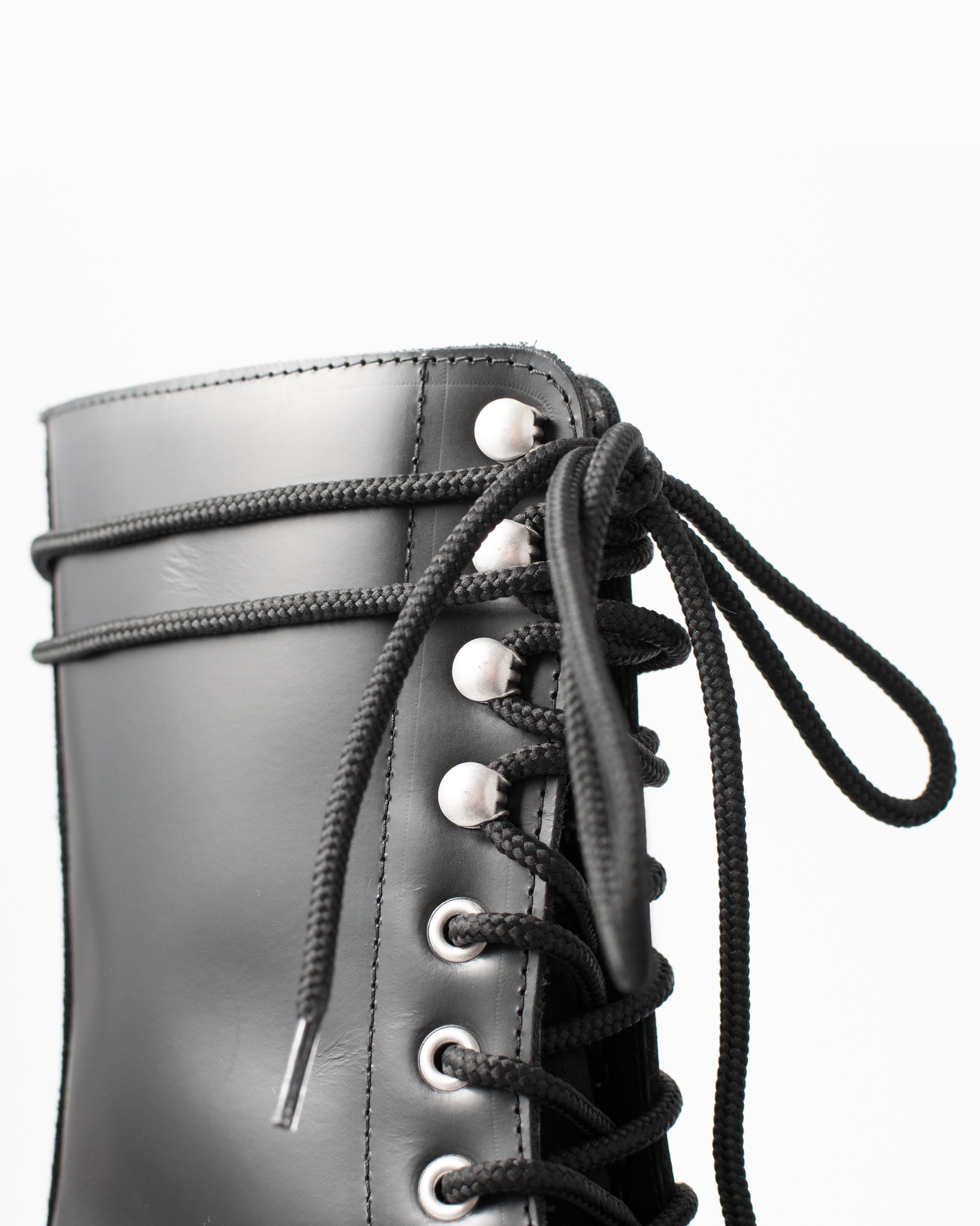 Black creeper clearance boots